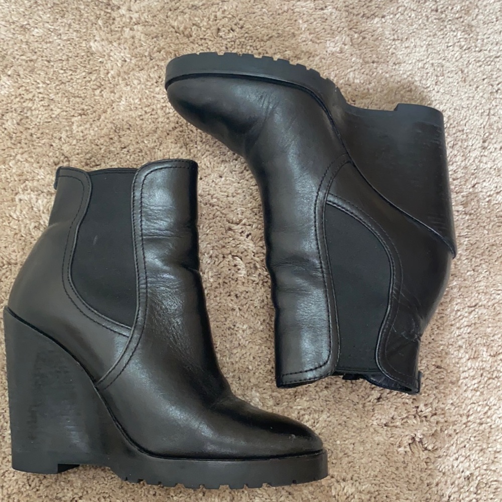 MICHAEL by Michael Korea wedge boots